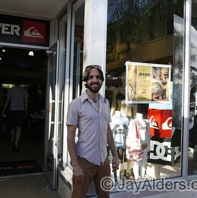 Jay Alders artist signing in Quiksilver in Miami